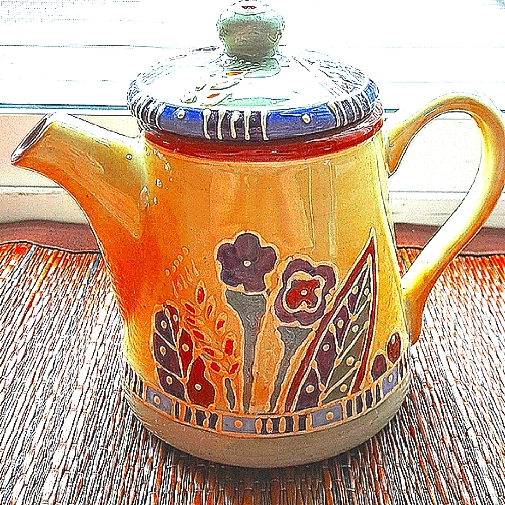 SPRING FOLK ART POTTERY BLOCK VTG. BEAUTIFUL. NO CHIPS. NO CRACKS.